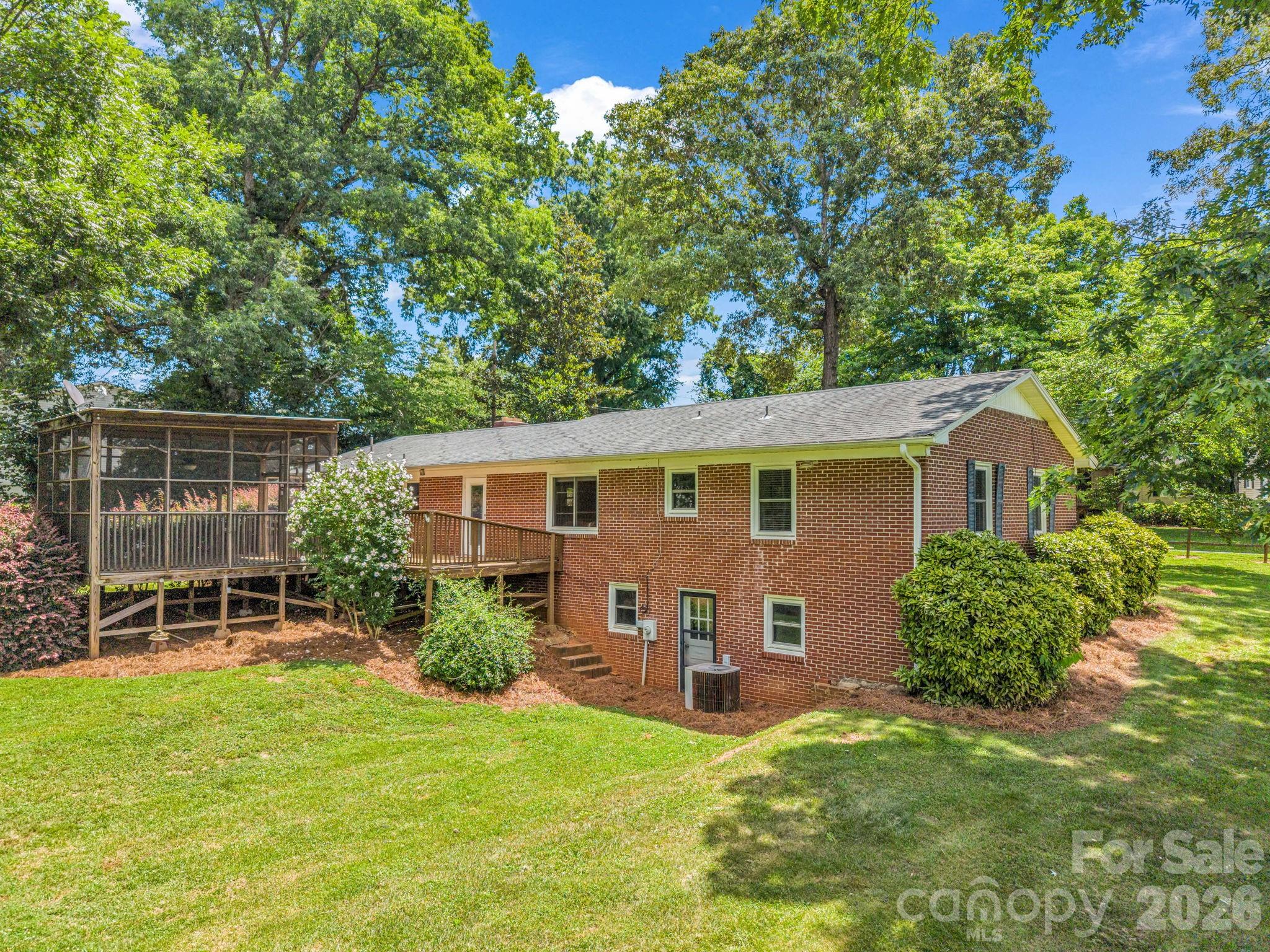 184 Edwards Street Rutherfordton, NC 28139 - Photo 5 of 47