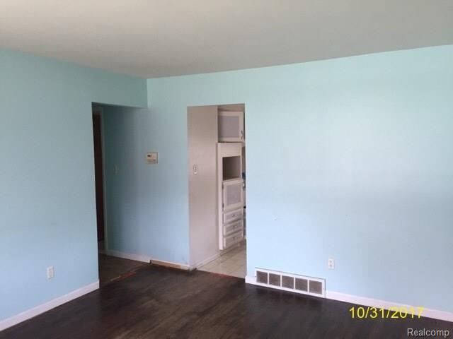 30917 Calahan Road Roseville, MI 48066 - Photo 23 of 72 unflagged_027.jpg