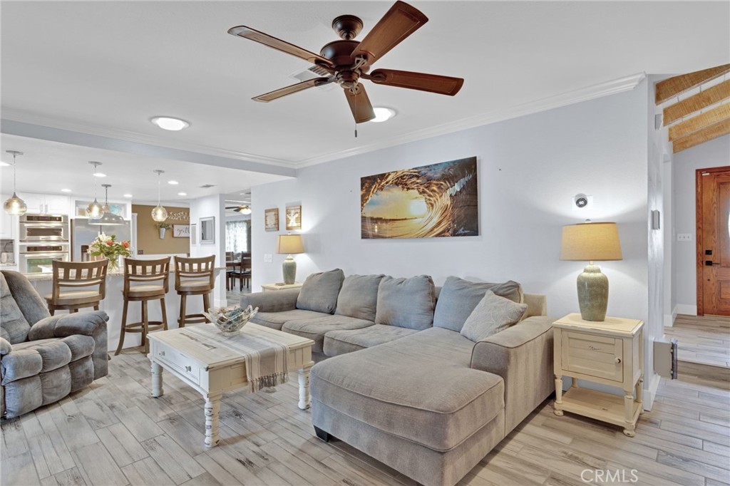 19655 Seneca Road Apple Valley, CA 92307 - Photo 37 of 67 a living room with furniture