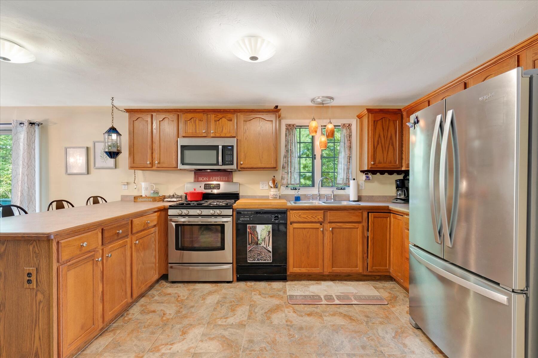 1 Manitoba Road Mashpee, MA 02649 - Photo 4 of 20 1 Manitoba - Kitchen