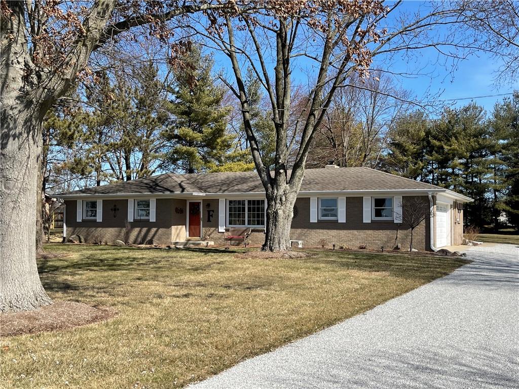 133 North Windswept Road Greenfield, IN 46140 - Photo 2 of 25 Gallery Image 2