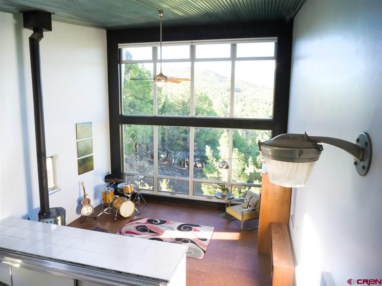 18 foot ceiling and spectacular views