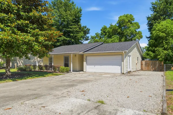 $319,000 | 103 Tram Court, Summerville, SC 29486