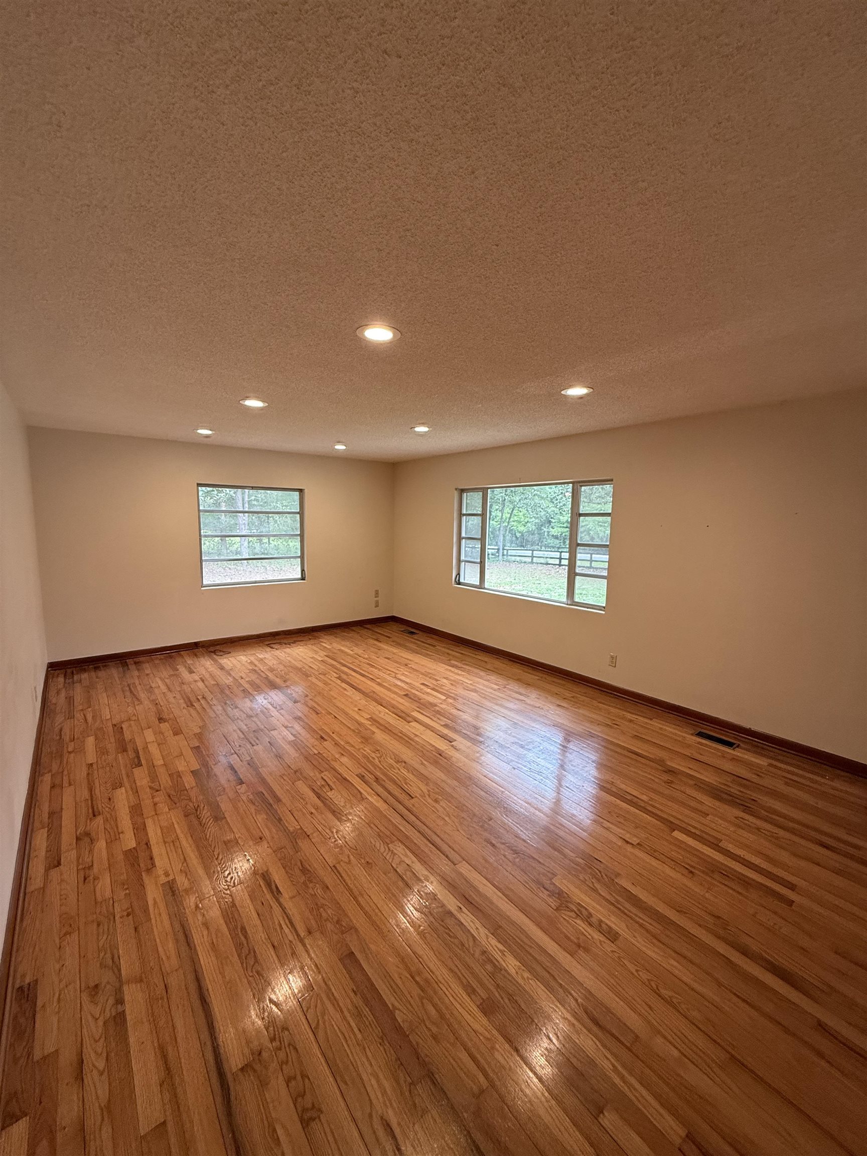 5525 Springhill Road Tallahassee, FL 32305 - Photo 2 of 16