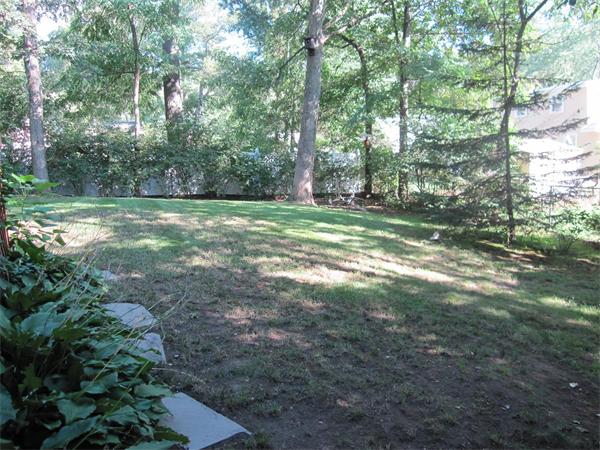 25 Sedalia Road Burlington, MA 01803 - Photo 4 of 13 Gallery Image 4