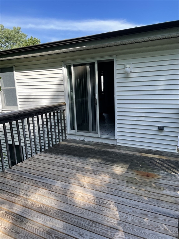 19 Hart Street, Unit 4 Wakefield, MA 01880 - Photo 14 of 22