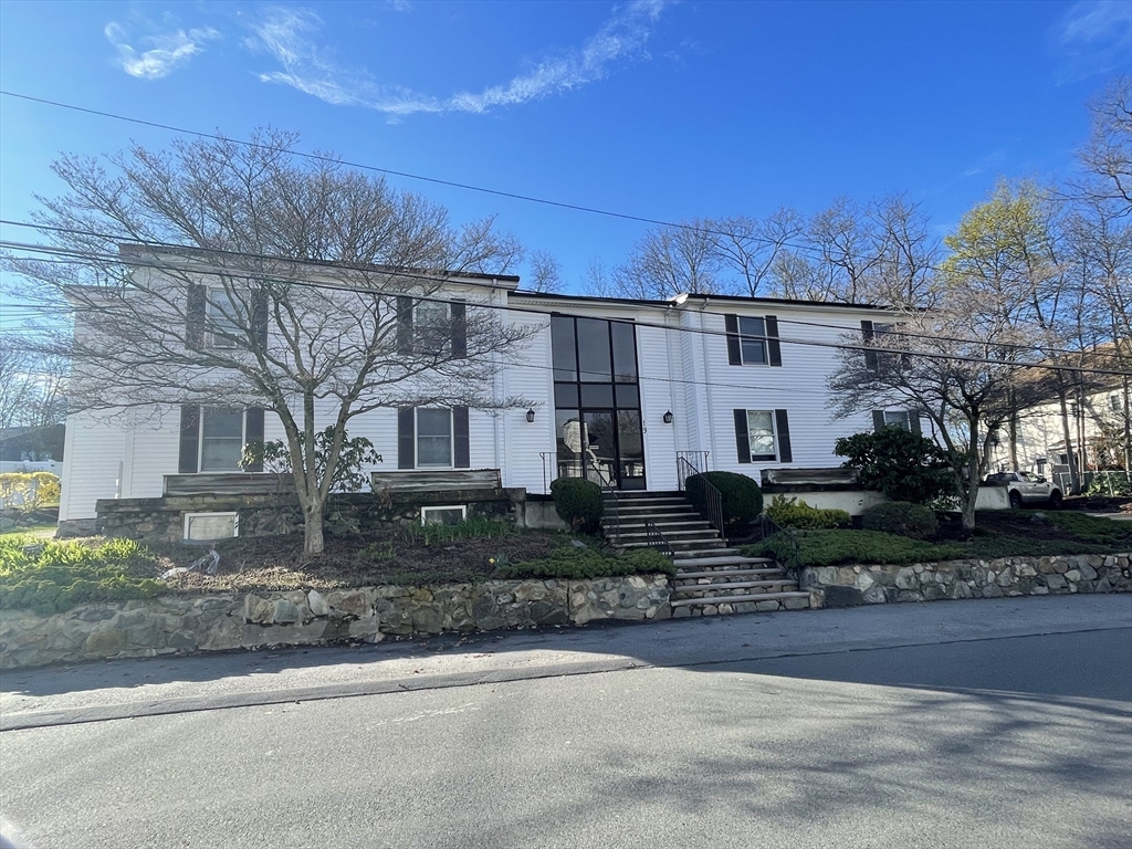 19 Hart Street, Unit 4 Wakefield, MA 01880 - Photo 21 of 22