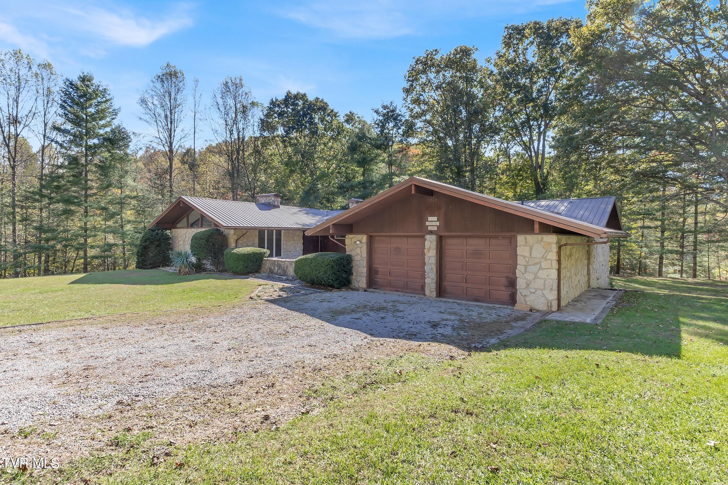 7249 Daytown Road Wise, VA 24293 - Photo 2 of 73 3