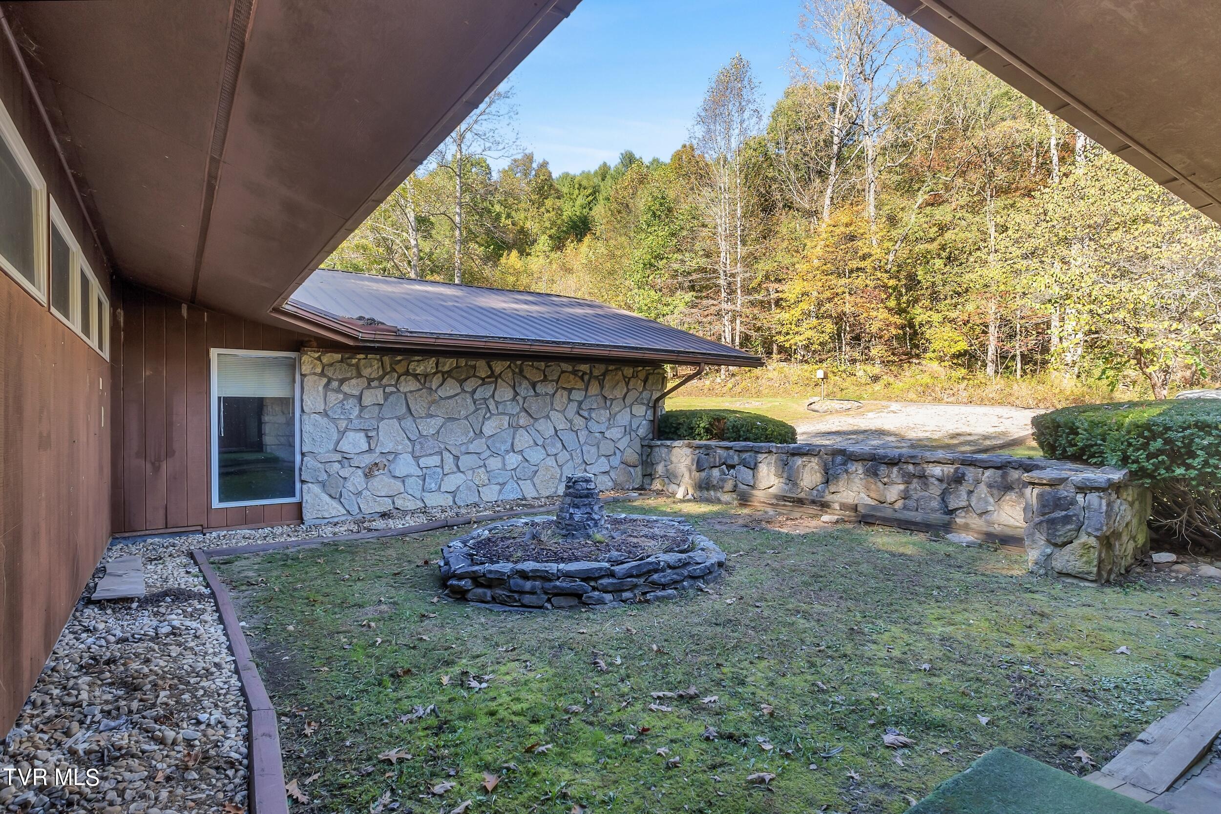 7249 Daytown Road Wise, VA 24293 - Photo 54 of 73 55