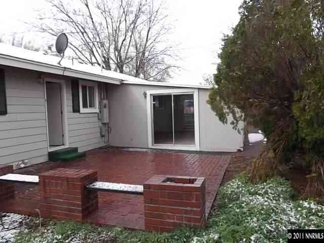1401 Elizabeth Street Reno, NV 89509 - Photo 10 of 12 a view of backyard with a barn