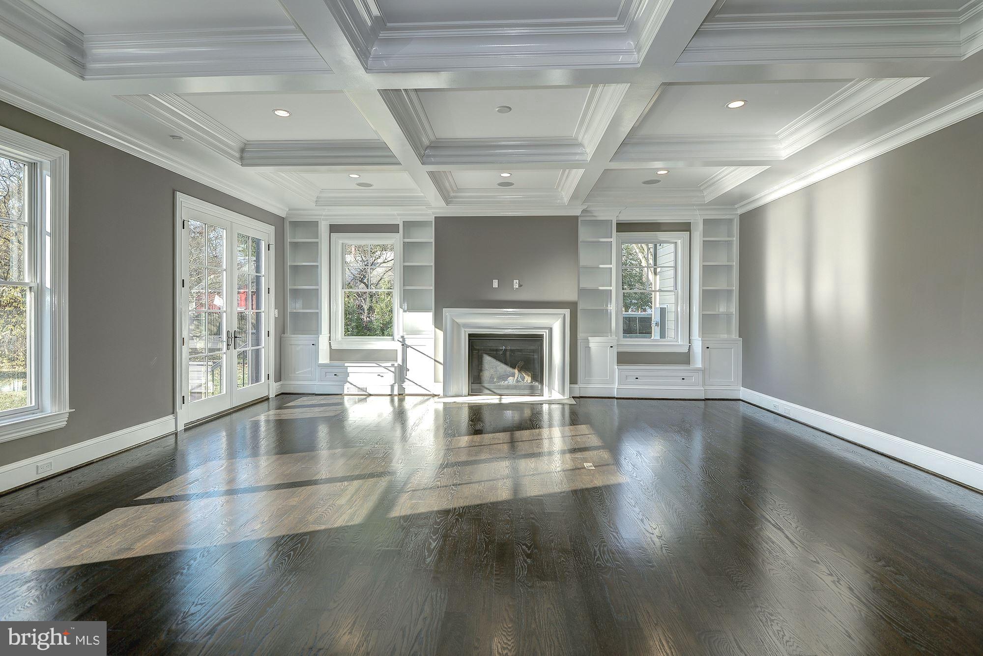 7205 Elizabeth Drive McLean, VA 22101 - Photo 8 of 39 Light filled home