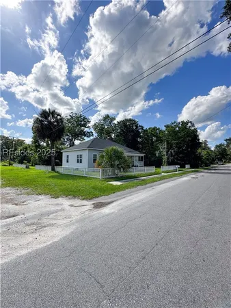 $225,000 | 212 Keene Avenue, Estill, SC 29918