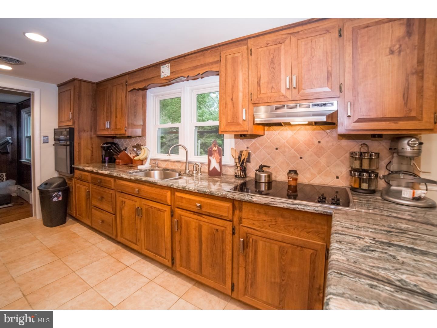841 Eichele Road Perkiomenville, PA 18074 - Photo 10 of 25 Kitchen