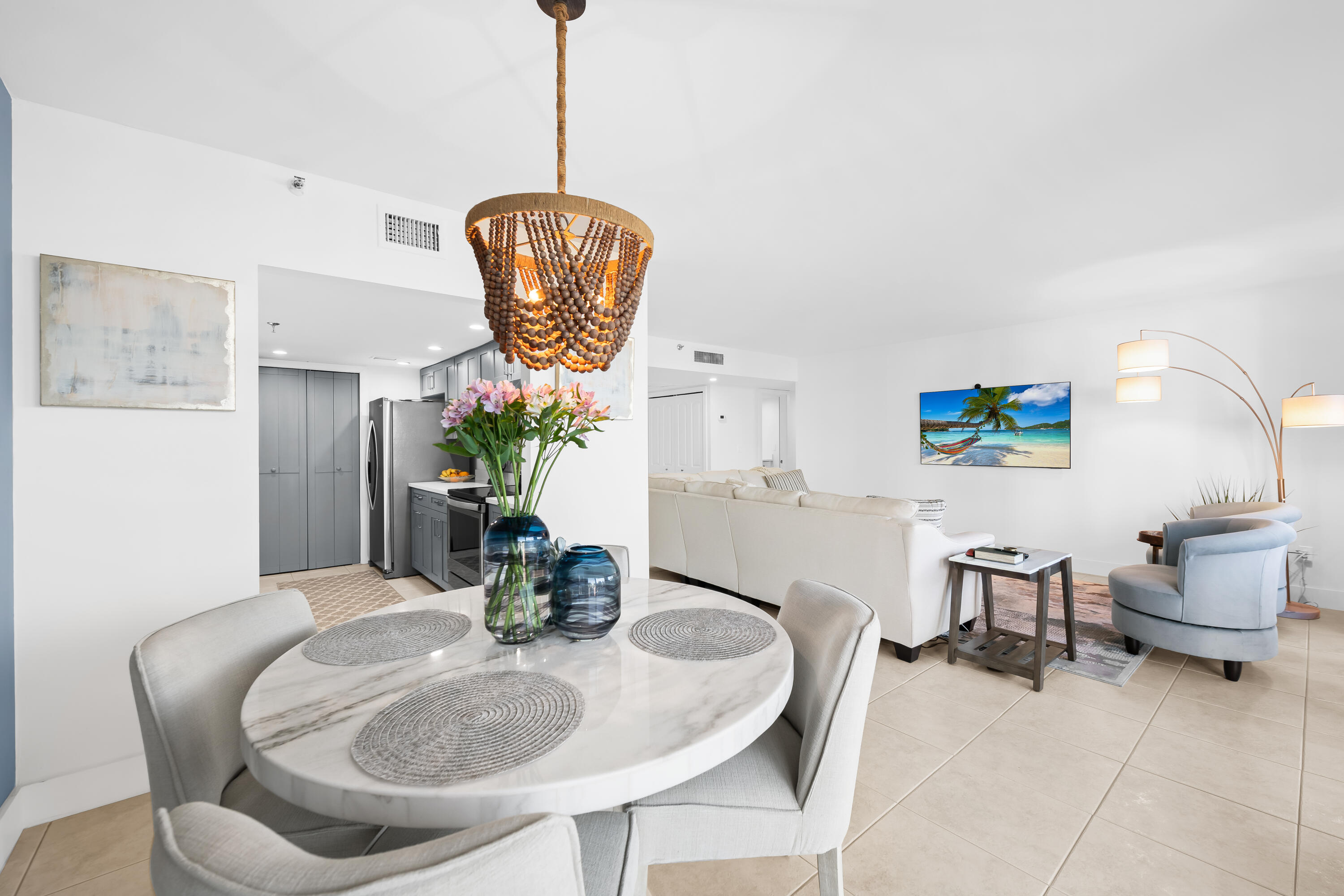 859 Jeffery Street, Unit 306 Boca Raton, FL 33487 - Photo 6 of 59 DSC_8007