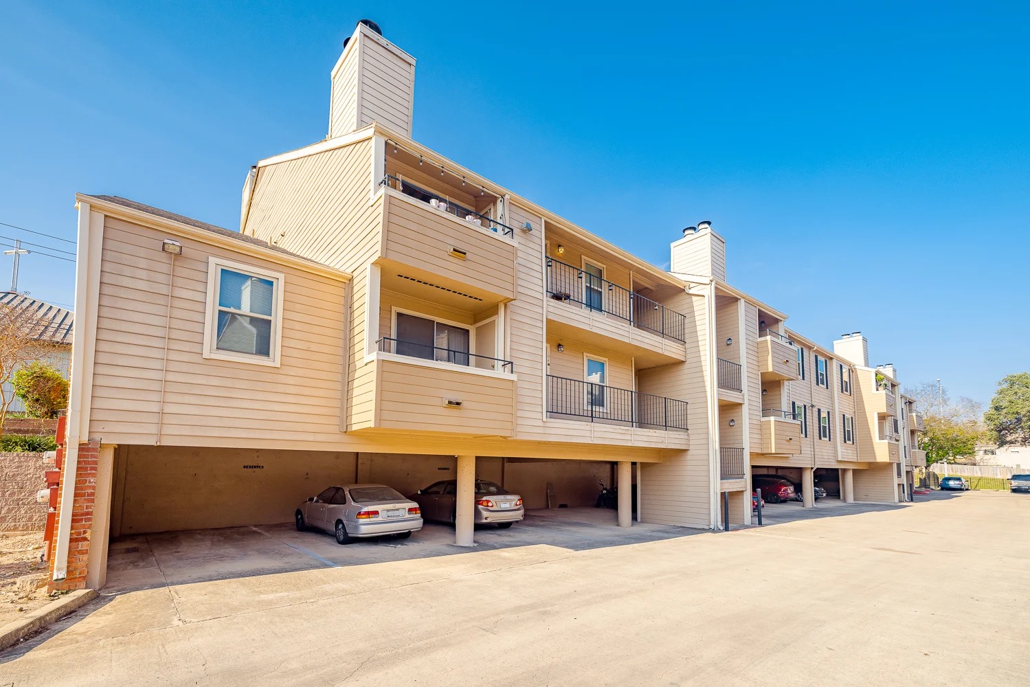 2809 West William Cannon Drive, Unit I101 Austin, TX 78745 - Photo 2 of 29 View of apartment building / complex