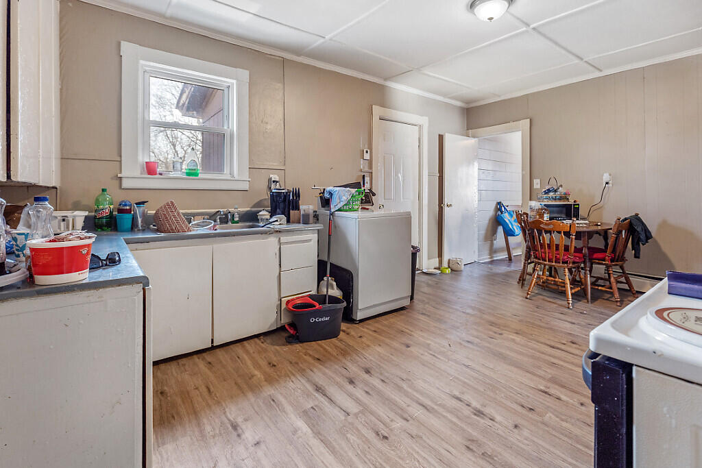 18 King Street Waterville, ME 04901 - Photo 27 of 41 27_BP5A3072_DxO_mls
