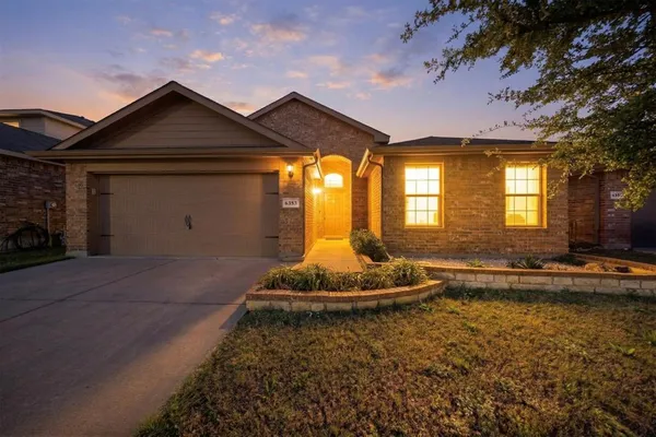 $2,200 | 6353 Spokane Drive, Fort Worth, TX 76179
