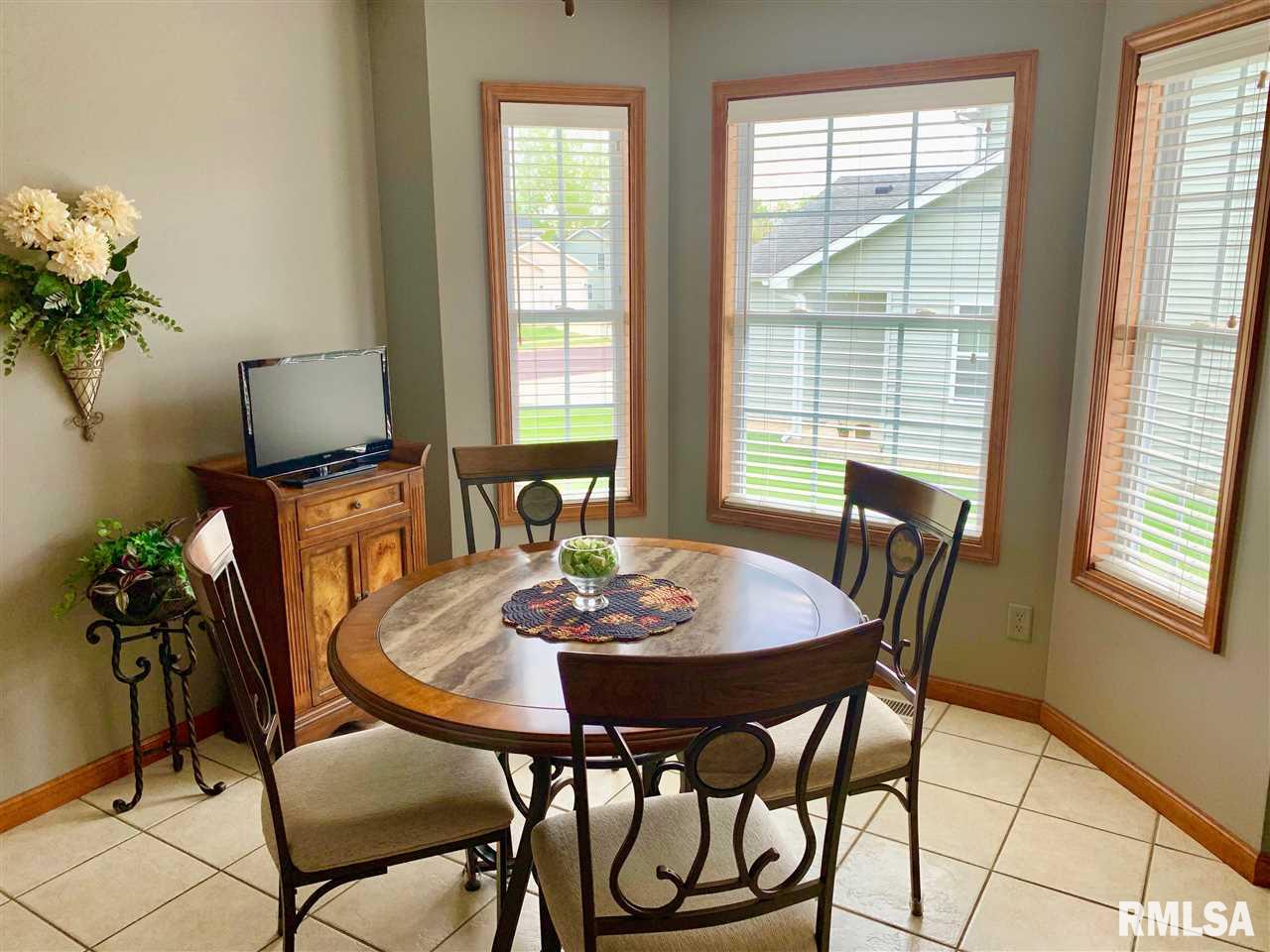 1605 West Geneva Road Peoria, IL 61615 - Photo 12 of 34 Gallery Image 12
