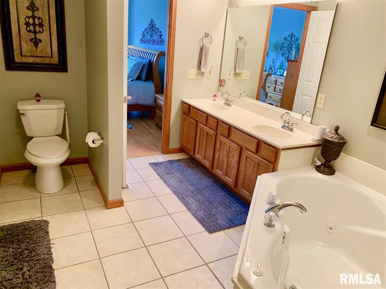 1605 West Geneva Road Peoria, IL 61615 - Photo 18 of 34 Gallery Image 18
