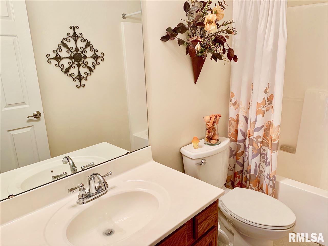 1605 West Geneva Road Peoria, IL 61615 - Photo 20 of 34 Gallery Image 20