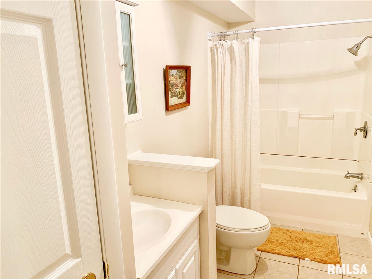 1605 West Geneva Road Peoria, IL 61615 - Photo 25 of 34 Gallery Image 25