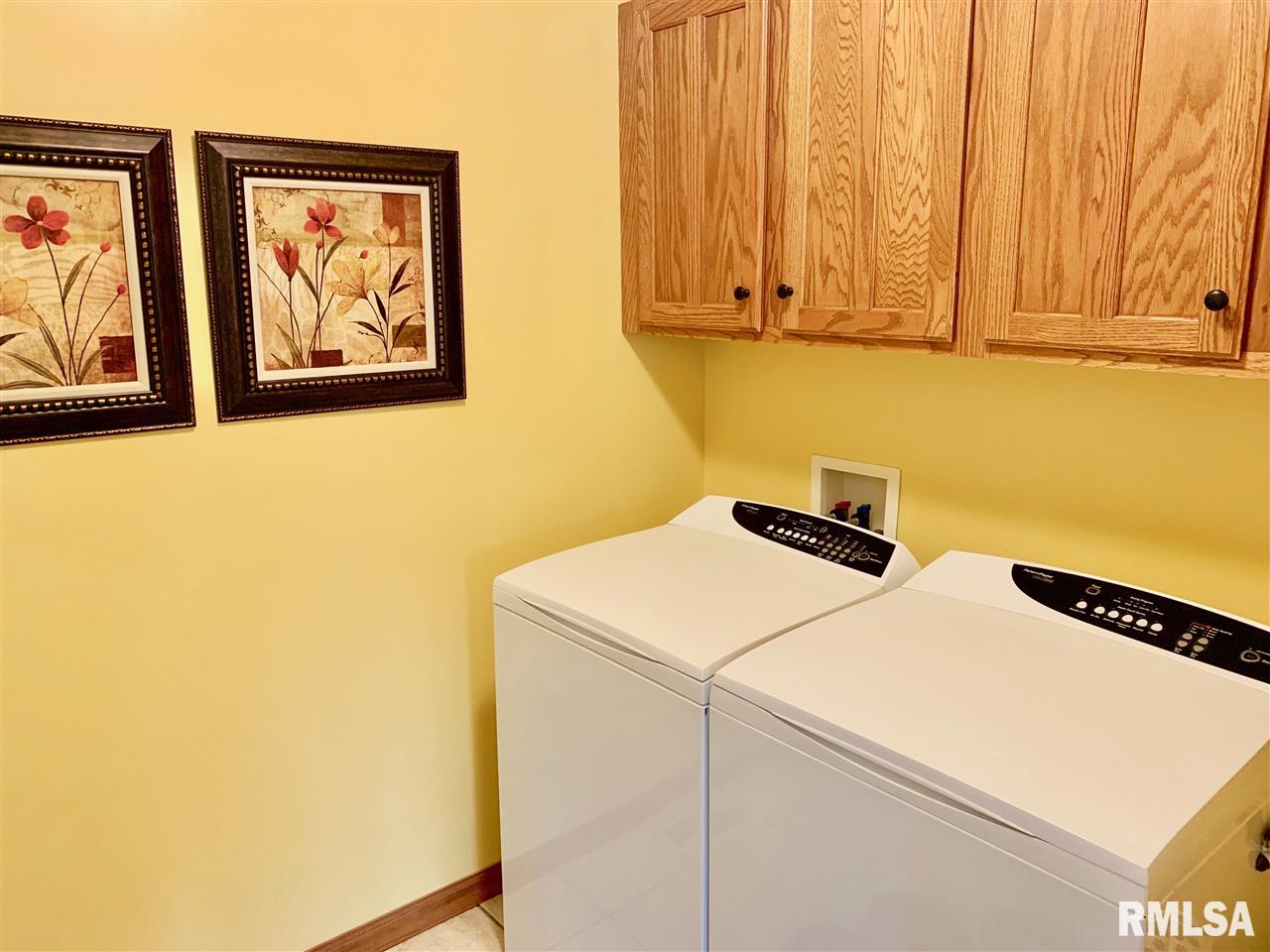 1605 West Geneva Road Peoria, IL 61615 - Photo 6 of 34 Gallery Image 6