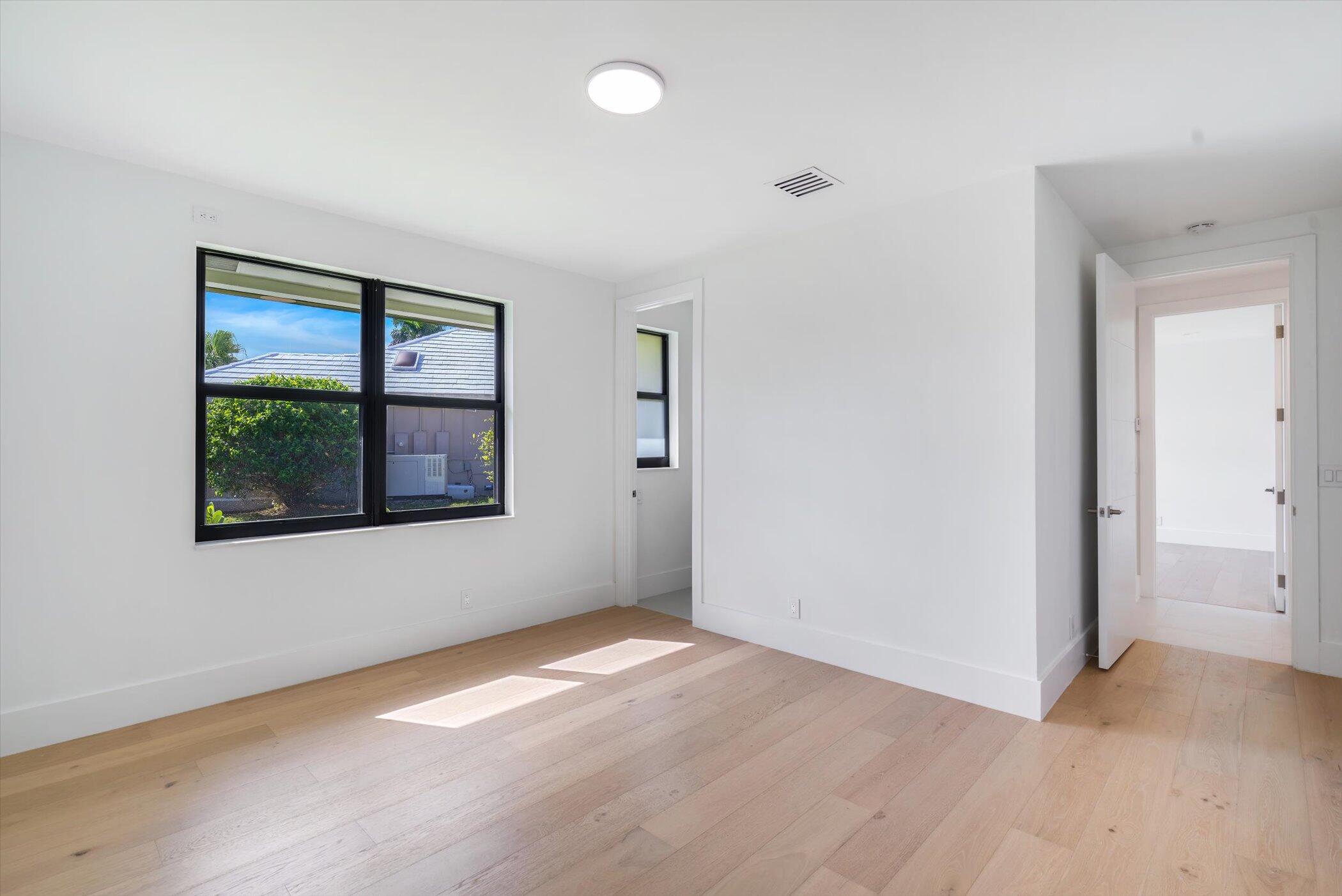 4459 Bocaire Boulevard Boca Raton, FL 33487 - Photo 32 of 72 30-4459-Bocaire-Blvd-LPG-41