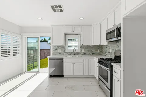 $819,980 | 6912 Henrilee Street, Lakewood, CA 90713