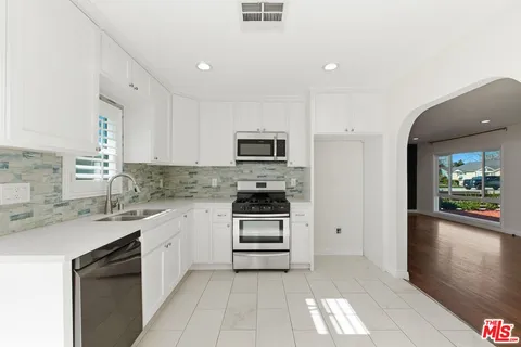 $819,980 | 6912 Henrilee Street, Lakewood, CA 90713