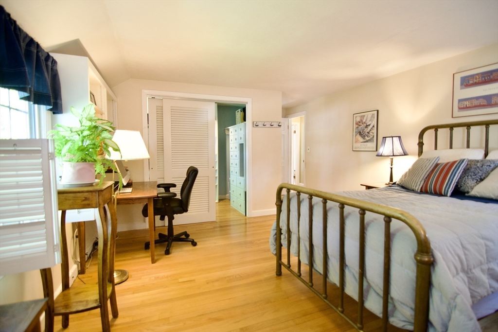 129 Chalmers Street Springfield, MA 01118 - Photo 39 of 42