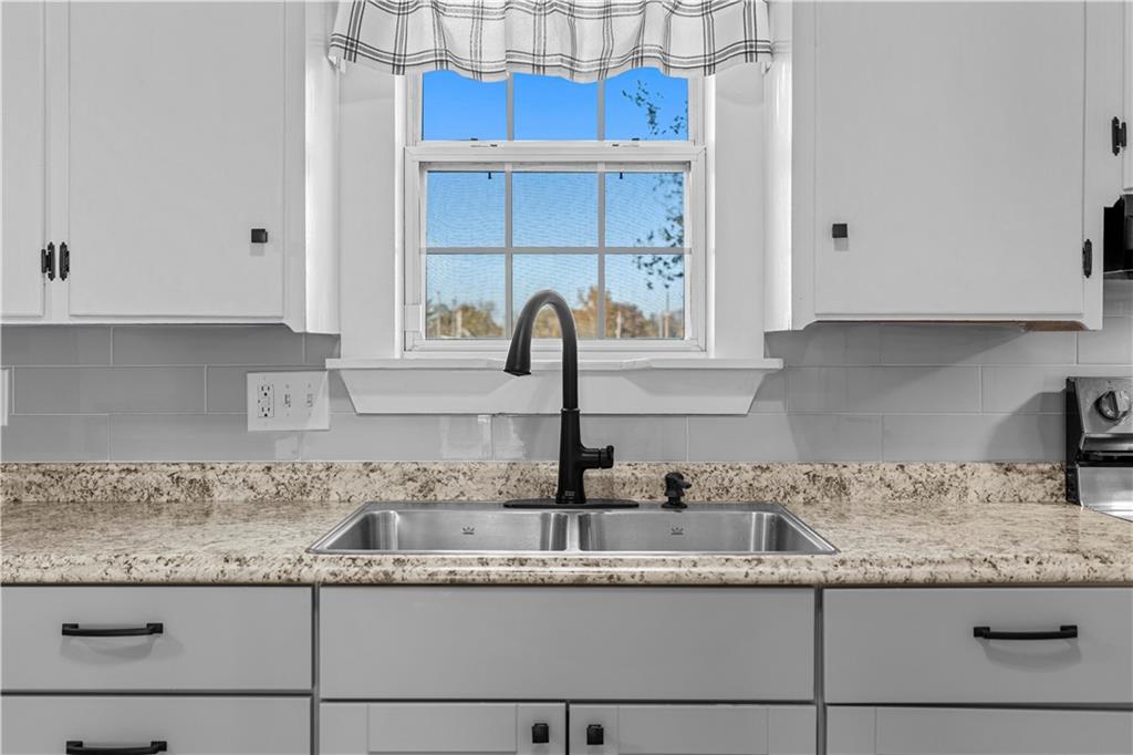 307 West 23rd Street Fort Scott, KS 66701 - Photo 17 of 34