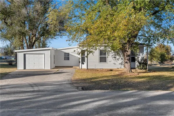 $149,000 | 307 West 23rd Street, Fort Scott, KS 66701