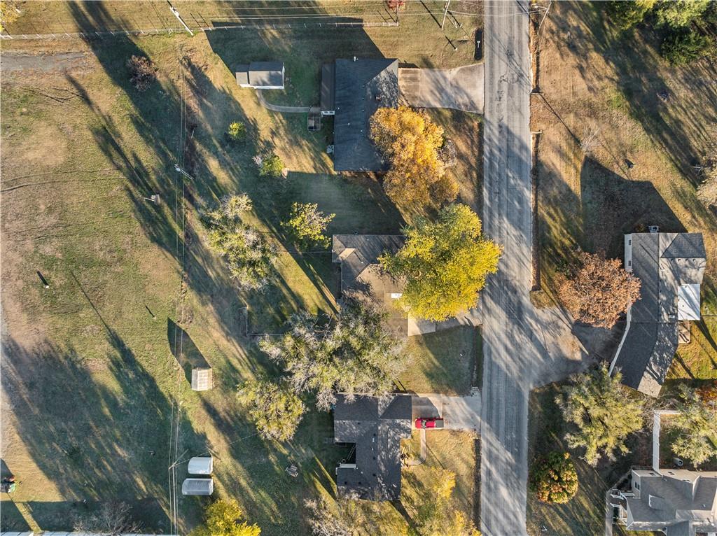 307 West 23rd Street Fort Scott, KS 66701 - Photo 7 of 34