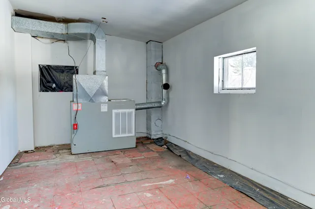 $419,900 | 1353 Helderberg Avenue, Rotterdam, NY 12306