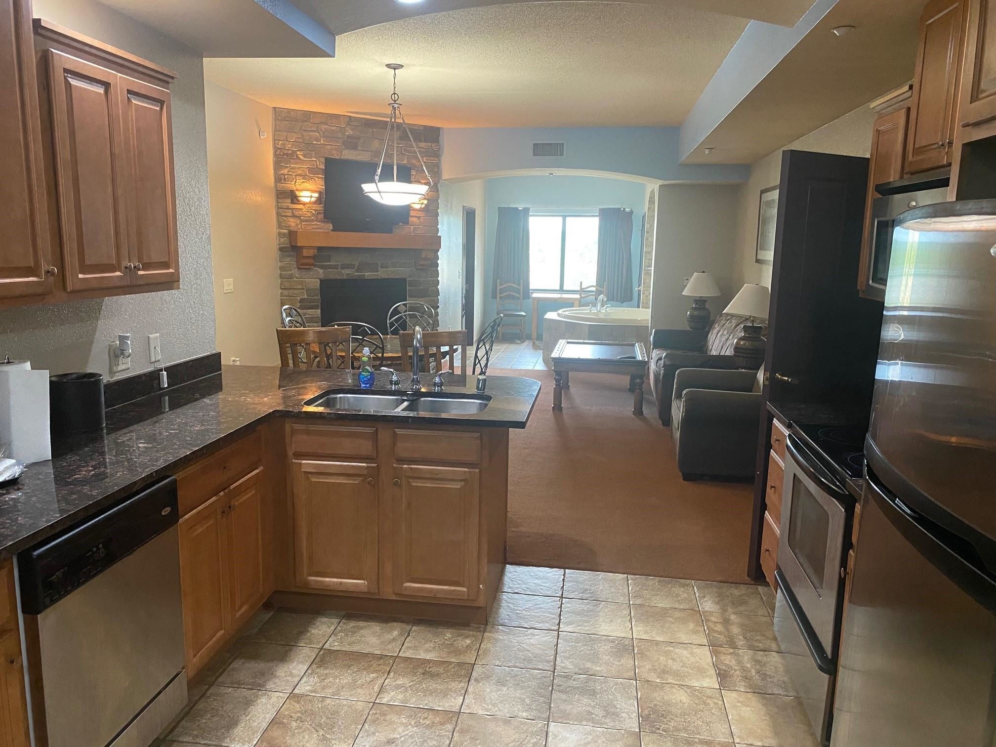 2411 River, Unit 2444 Wisconsin Dells, WI 53965 - Photo 2 of 32