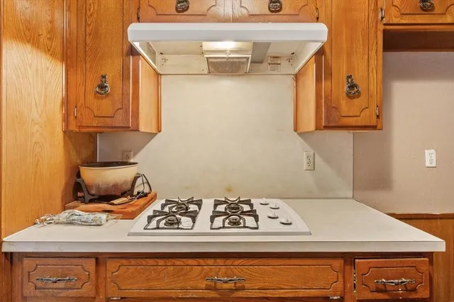 a view of utility room