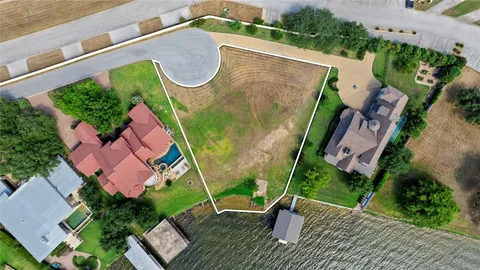 $1,200,000 | 207 Wilderness Drive East, Marble Falls, TX 78654