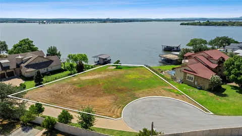 $1,200,000 | 207 Wilderness Drive East, Marble Falls, TX 78654