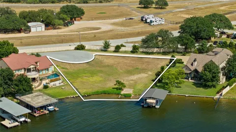 $1,200,000 | 207 Wilderness Drive East, Marble Falls, TX 78654