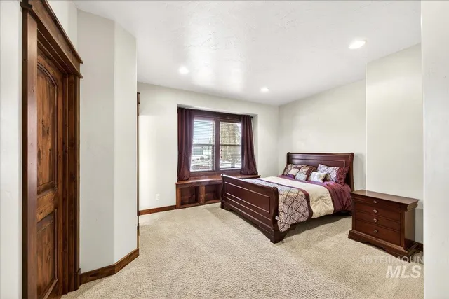 $1,074,000 | 5627 North Morpheus Place, Meridian, ID 83646