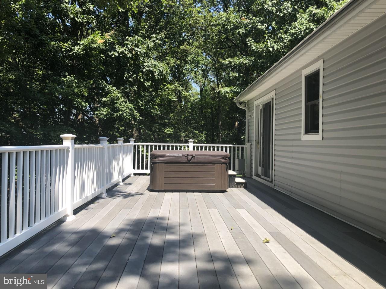 3540 Ridge Road Westminster, MD 21157 - Photo 25 of 30 Hot Tub
