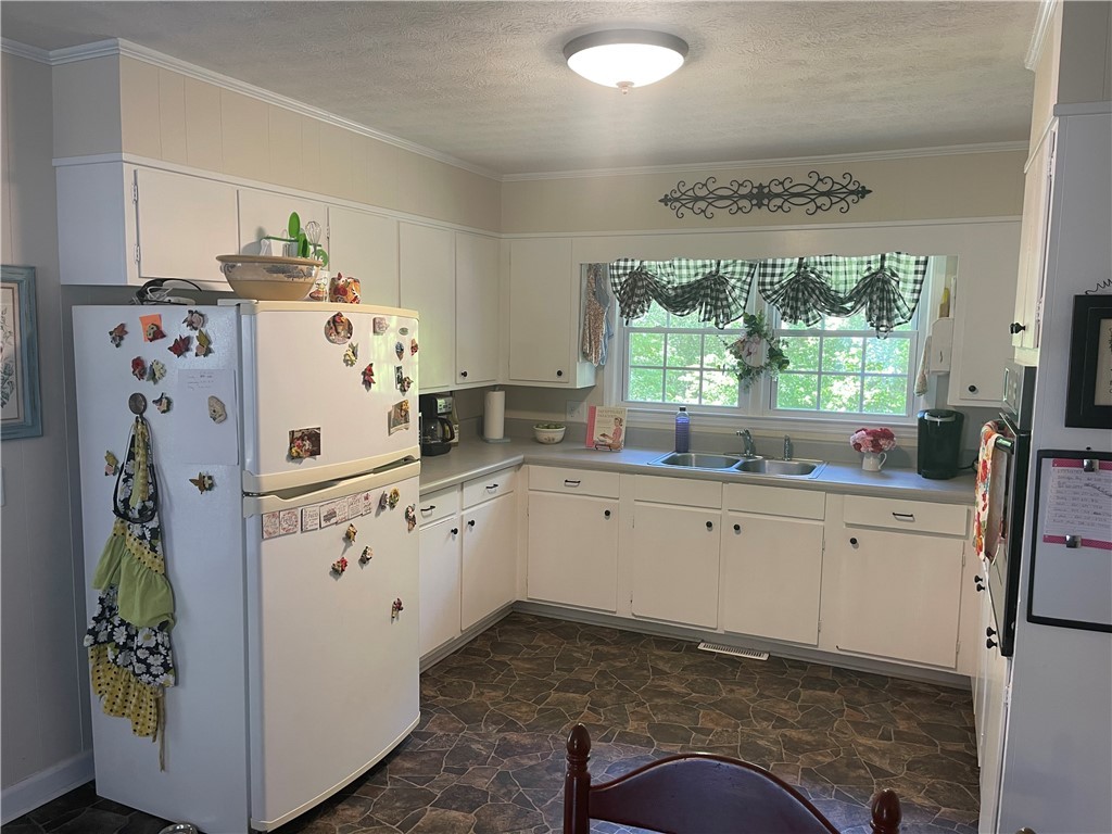301 Kelly Mill Road Six Mile, SC 29682 - Photo 19 of 37 Gallery Image 19