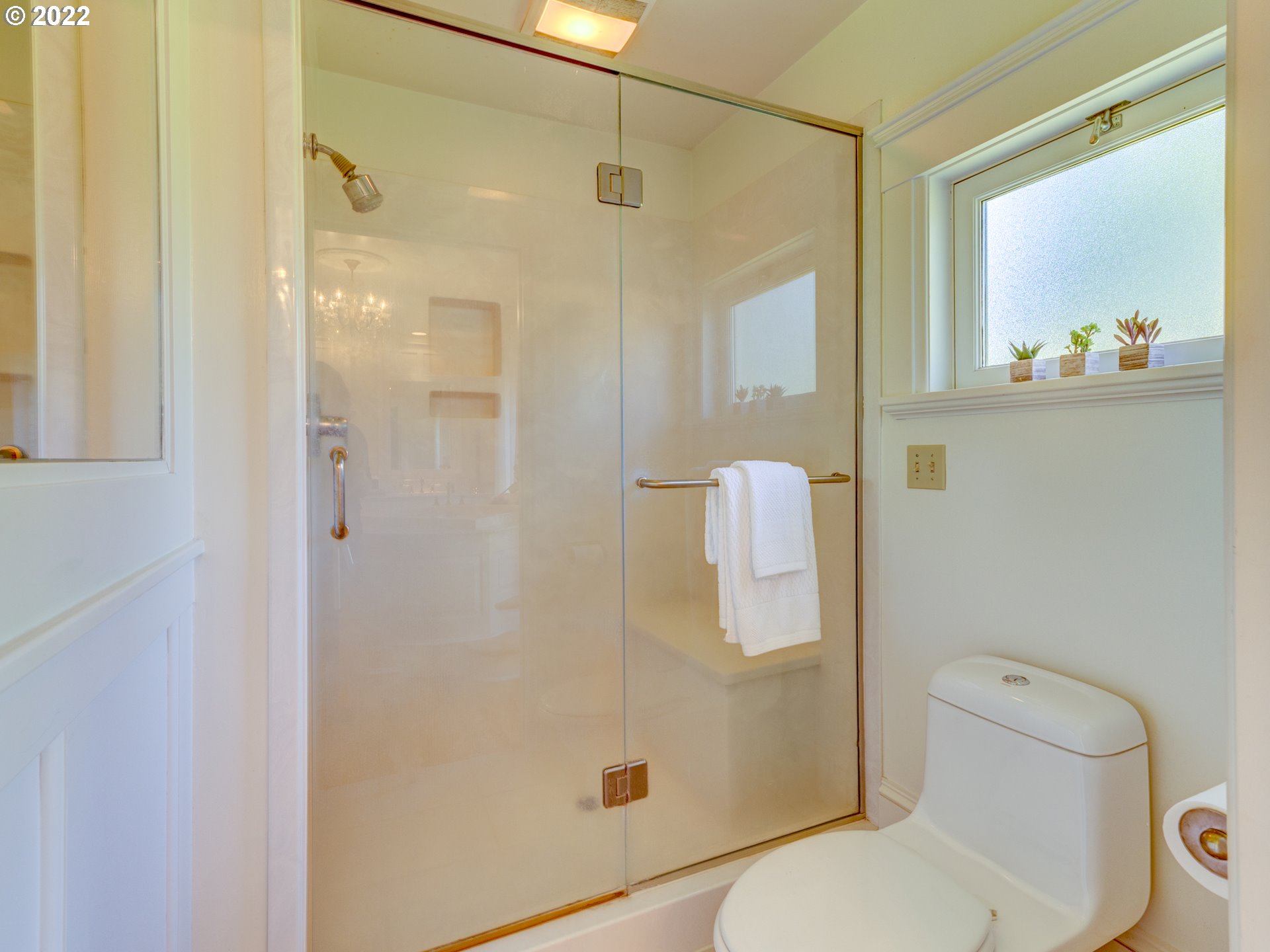 448 D Street Springfield, OR 97477 - Photo 21 of 32 a bathroom with a toilet and shower