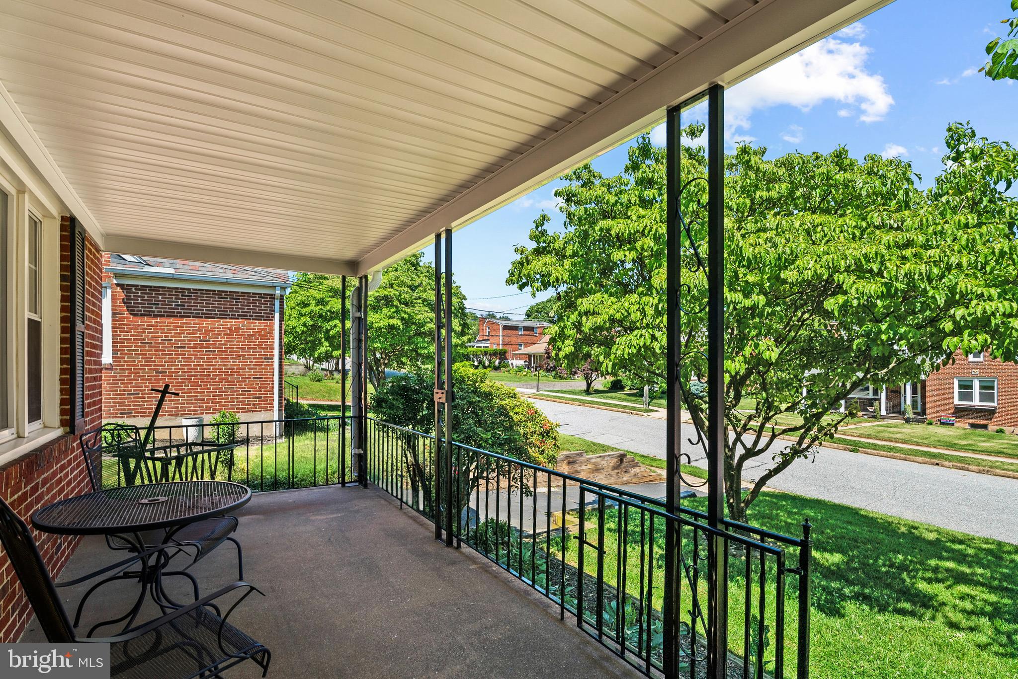 316 Gralan Road Baltimore, MD 21228 - Photo 4 of 43 Front Porch