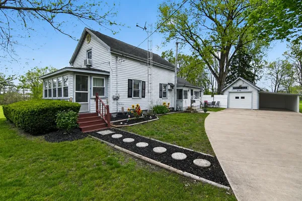$189,900 | 236 West Congress Street, Morenci, MI 49256