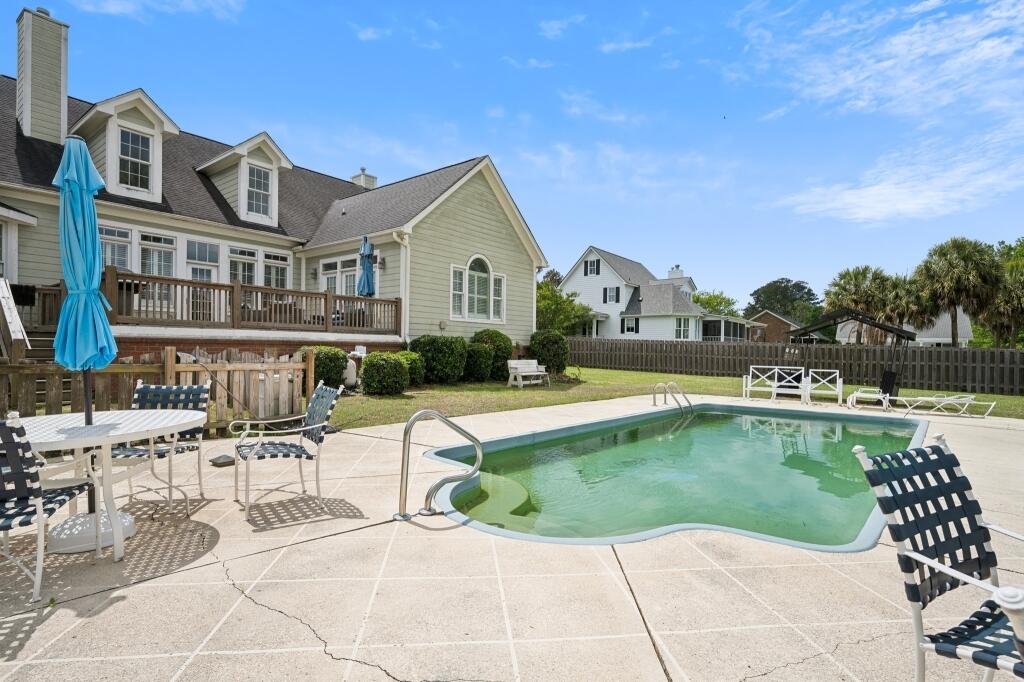 527 West Butternut Road Summerville, SC 29483 - Photo 2 of 24 03-Photo 3