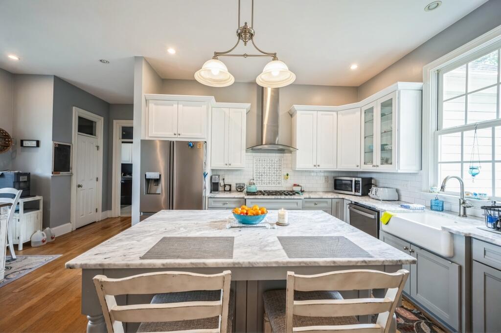 527 West Butternut Road Summerville, SC 29483 - Photo 7 of 24 08-Photo 8