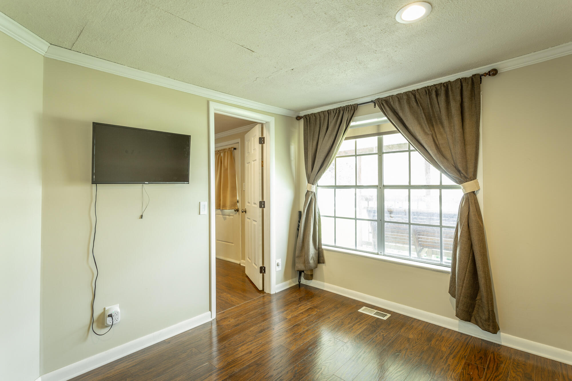 989 Ridgeland Road Rossville, GA 30741 - Photo 9 of 55 989 Ridgeland Rd. HD-8