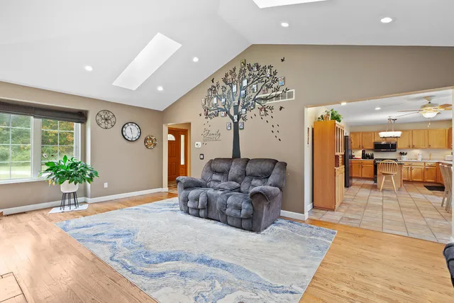 $565,000 | 13850 Rawsonville Road, Carleton, MI 48117