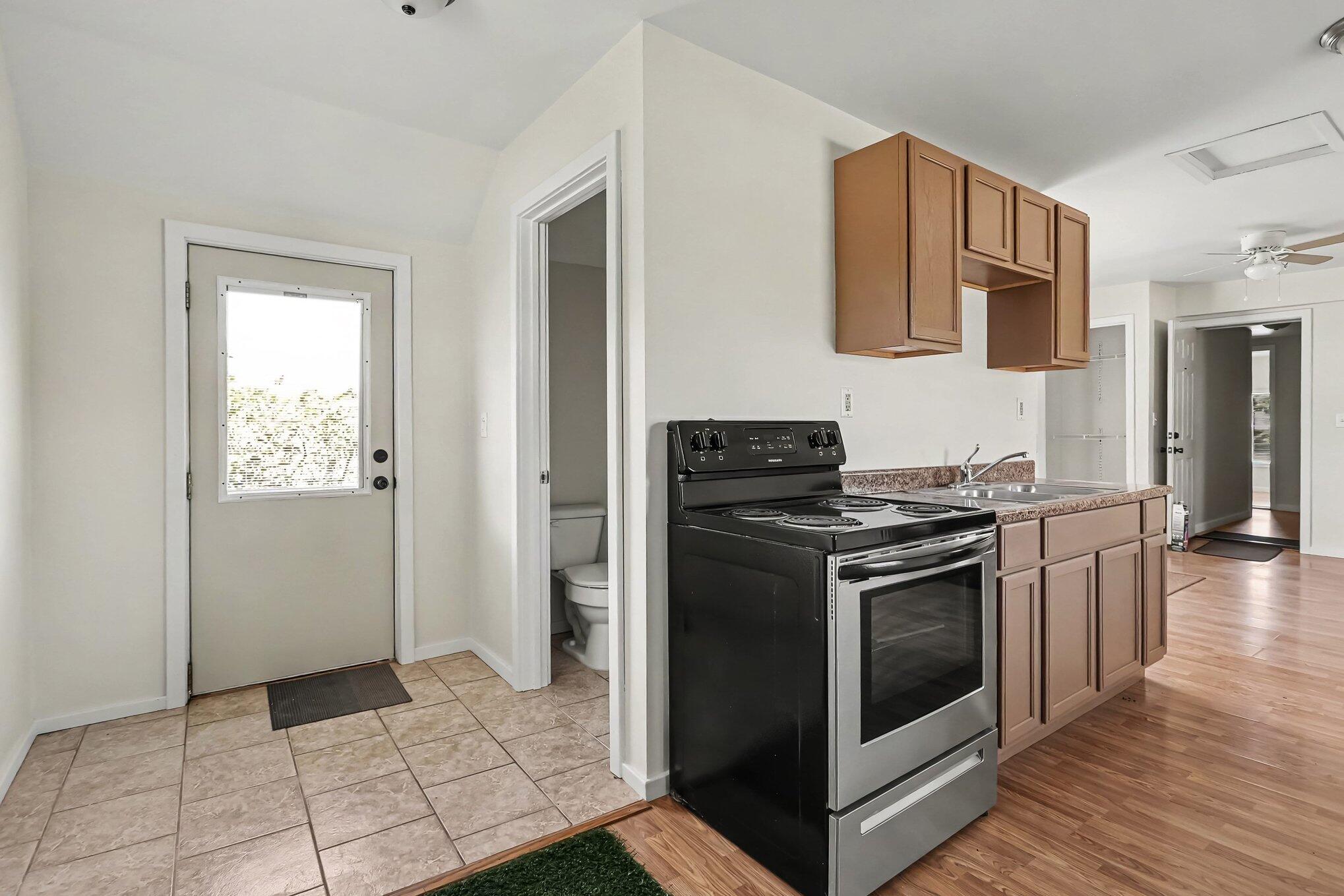 4737 Territorial Road Benton Harbor, MI 49022 - Photo 27 of 39 019_file_5537